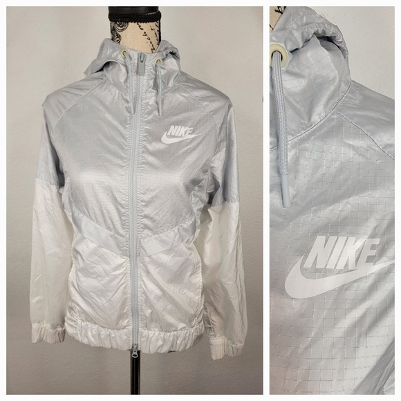 Nike XS Track Jacket Windrunner Hooded Full Zip 804947-011 - Picture 1 of 11